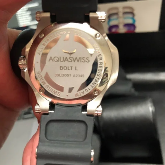 Ladies aqua Swiss watch stainless steel - Picture 4 of 5